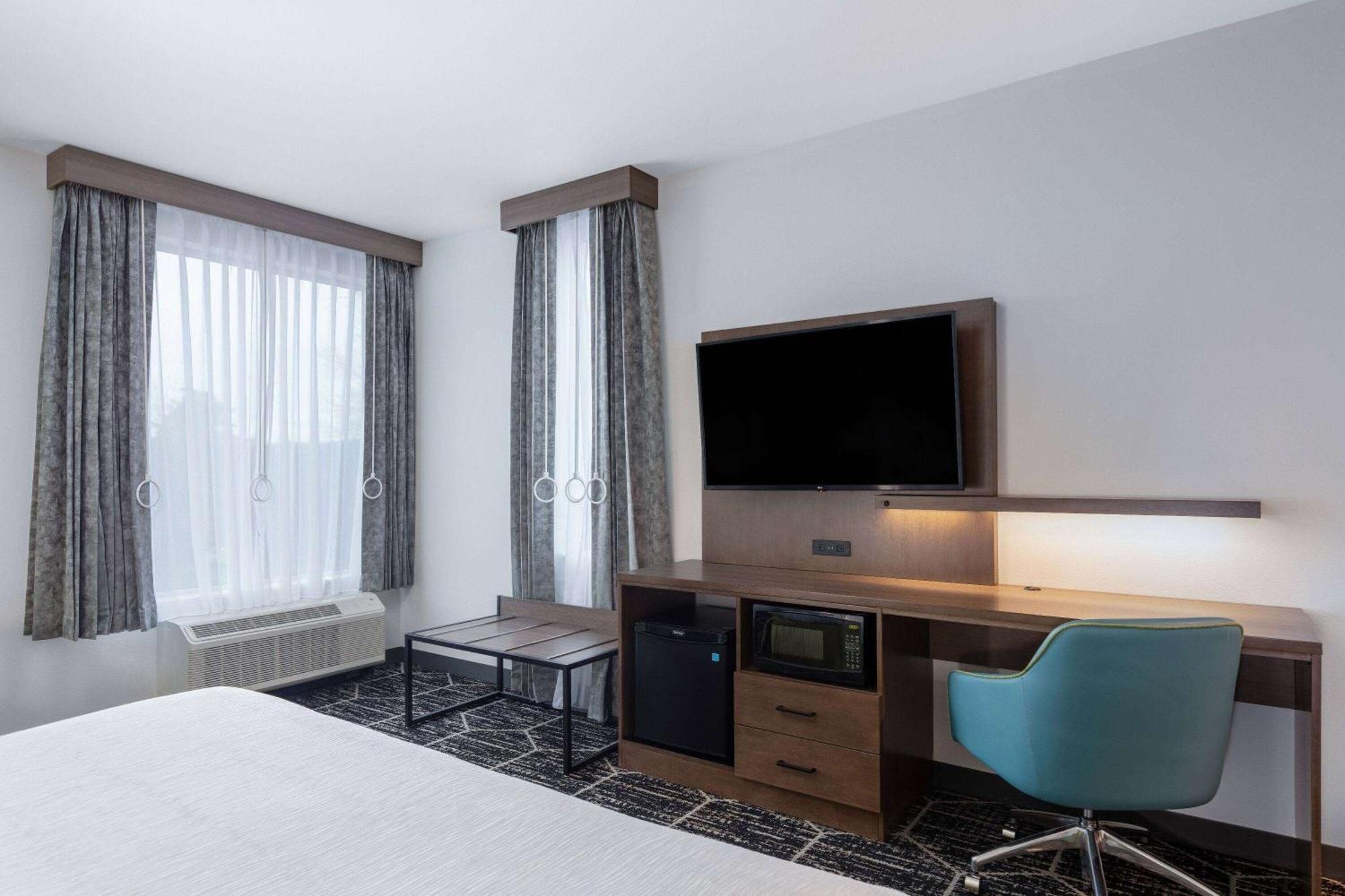 La Quinta Inn & Suites By Wyndham Centralia Bagian luar foto